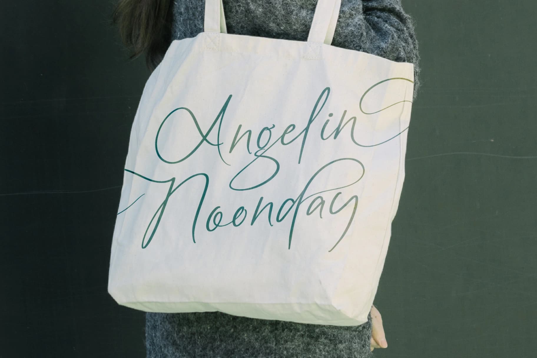 Preview 10 for Angelin Noonday - Stylish Handwritten Font