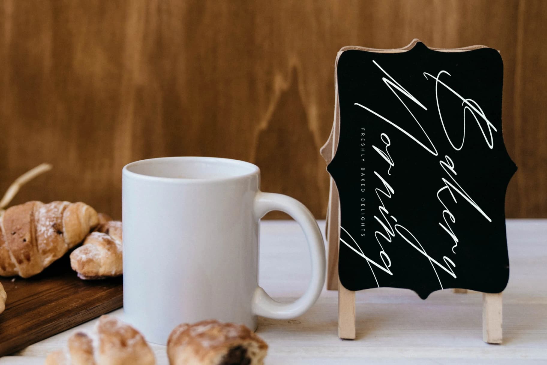 Preview 11 for Shillueta Fantture - Modern Signature Script Font