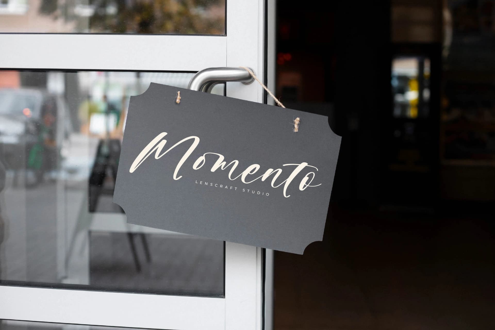 Preview 11 for Rednigho – Modern Handwritten Font