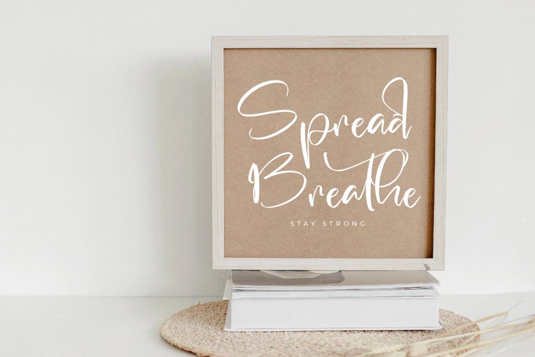 Preview 4 for Majestica Kingdera – Modern Handwritten