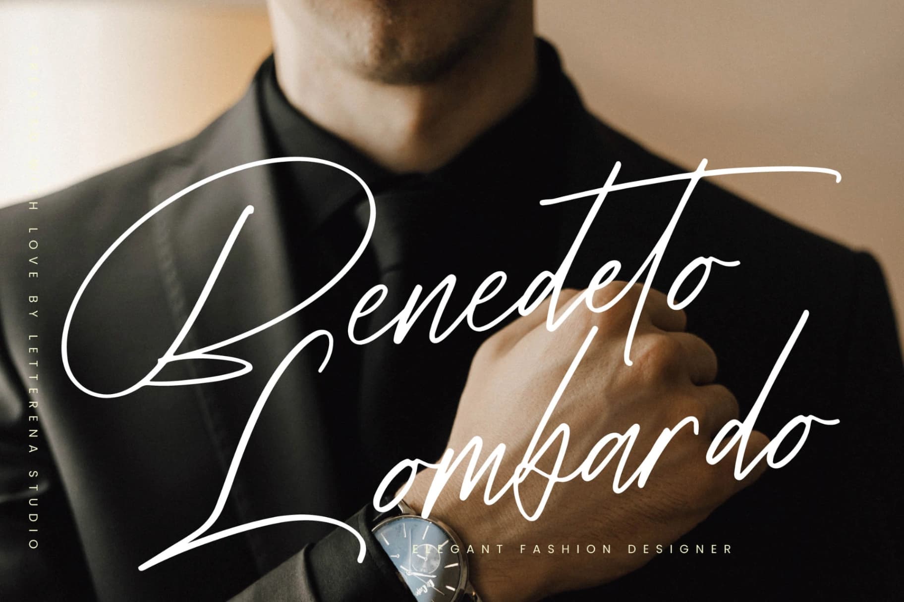 Preview 2 for Fantaslife Radiostar – Modern Signature Font